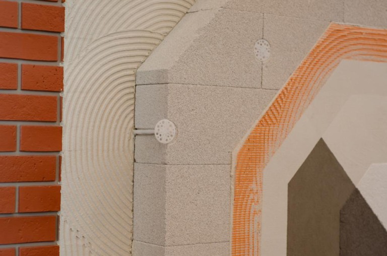 Enduit de façade à Faulquemont : techniques et conseils